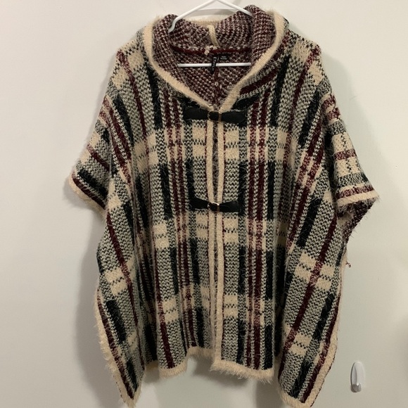 ETHYL Hooded poncho type sweater - snaps on side buckles on front! Unique - Picture 1 of 6